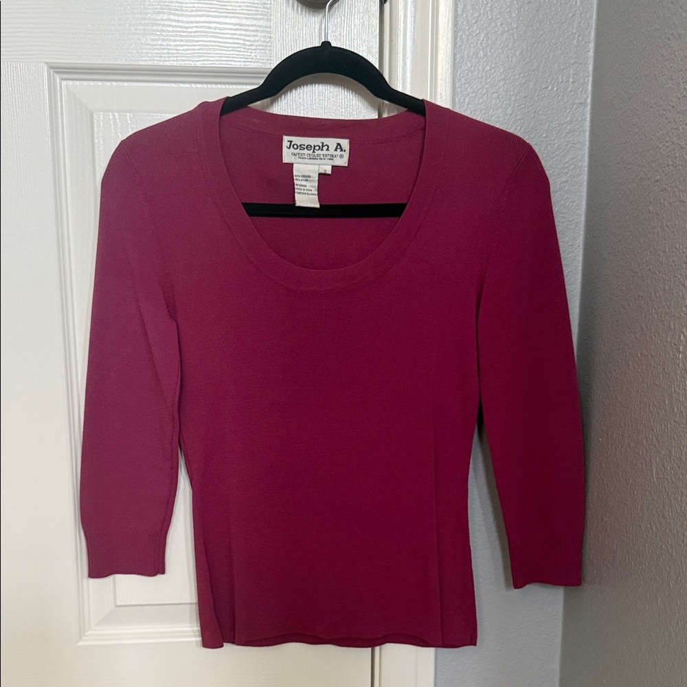 Joseph A Women's Pink Crew Neck Sweater